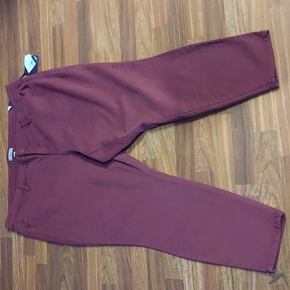 Ava & Viv Burgundy Skinny Jeans - Picture 2 of 6